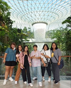 ส่วนหนึ่งที่พาลูกค้าคนไทยเที่ยวสิงคโปร์ changi jiwel1